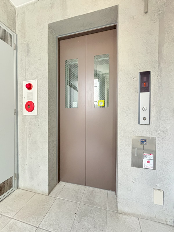 88.AOBADAI401の室内8
