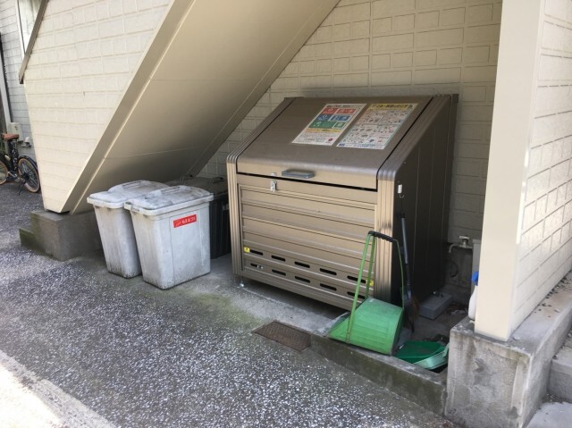 コートアオイ205の室内11