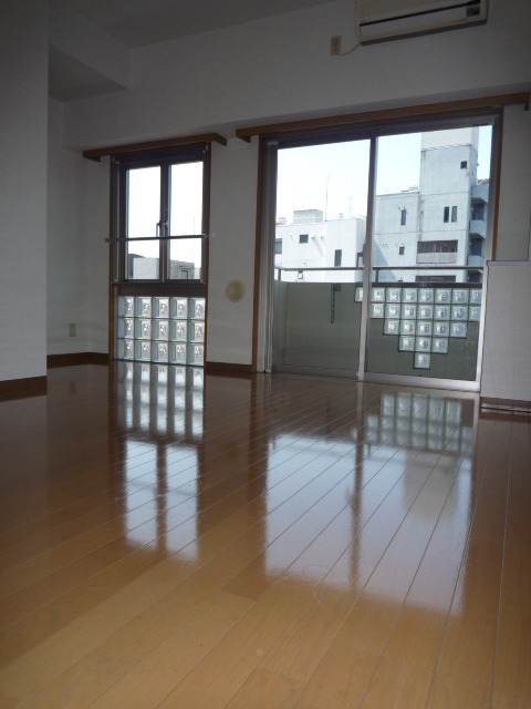 レジディア恵比寿702の室内3