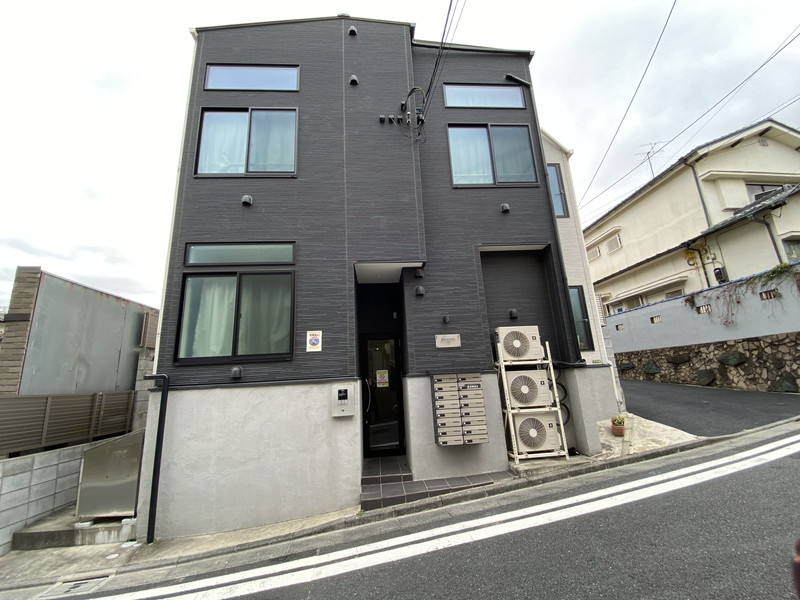 ロンジェスマン三宿205の室内1