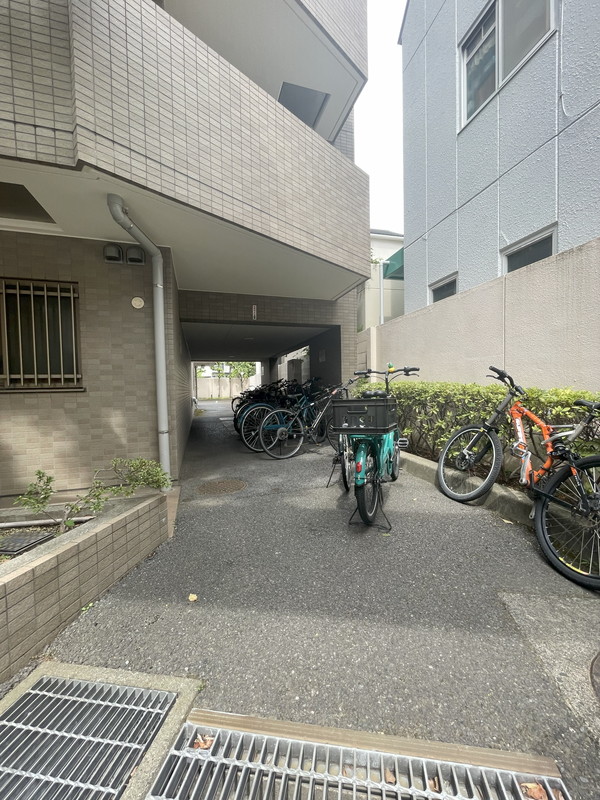 ルーブル都立大学408の室内2