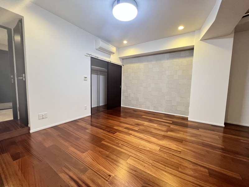 グラントレゾール広尾407の室内1