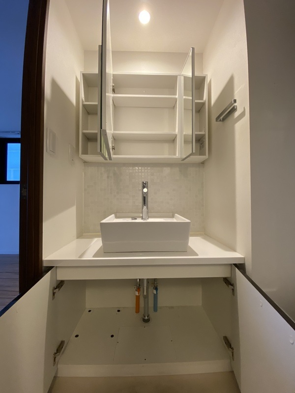 88.AOBADAI402の室内7