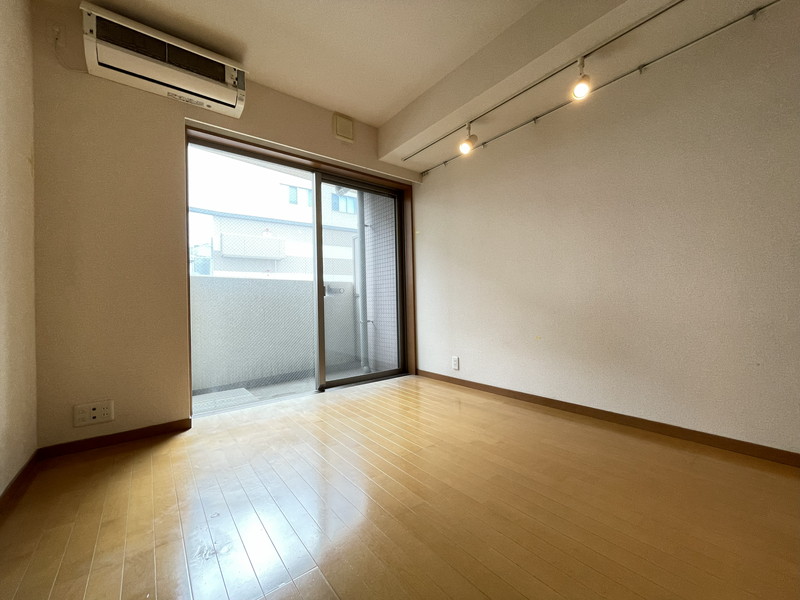スカイコート学芸大学壱番館304の室内1