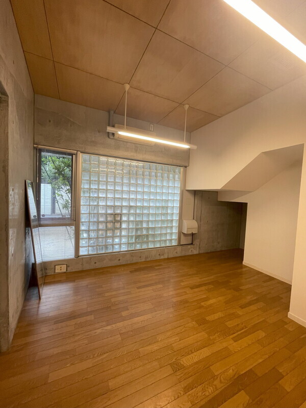 駒場4丁目戸建の室内2