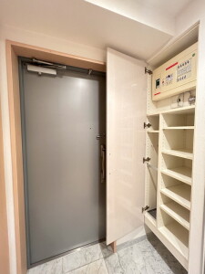 スペーシア三軒茶屋弐番館306の室内6