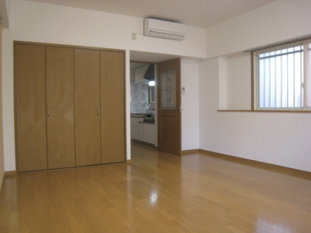ソロ  テンポ 自由が丘202の室内2