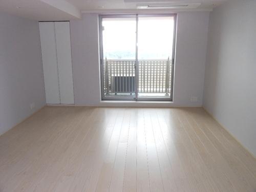 ザ・神宮前レジデンス705の室内3