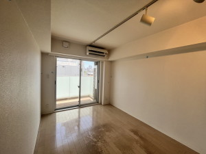 プライムアーバン三軒茶屋603の室内2
