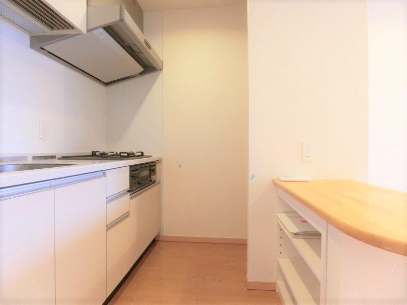 パインコート恵比寿302の室内8