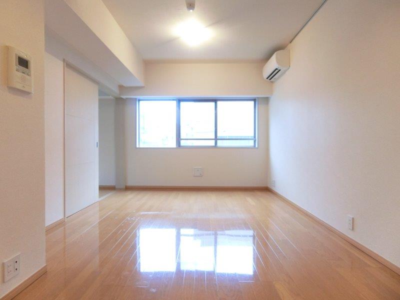 パインコート恵比寿302の室内5