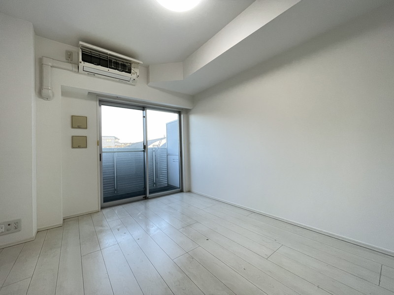 レグゼ用賀302の室内1