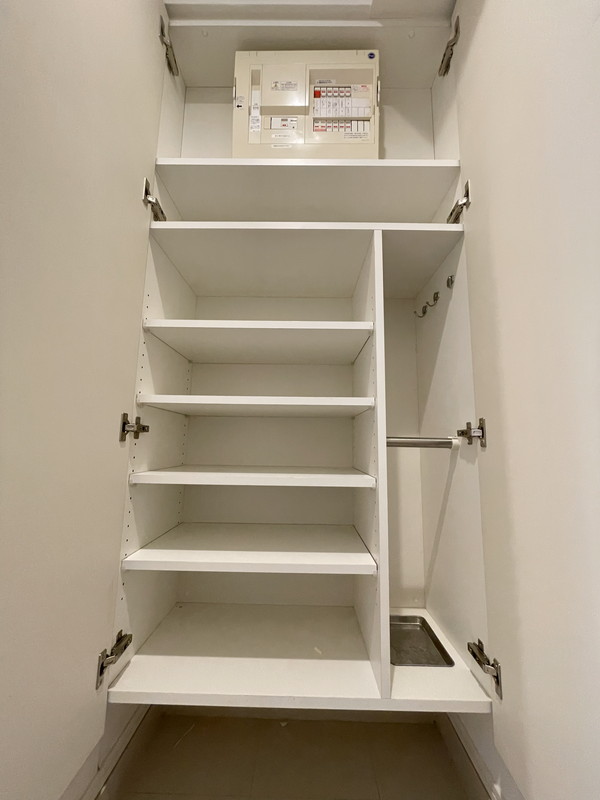 レグゼ用賀302の室内4