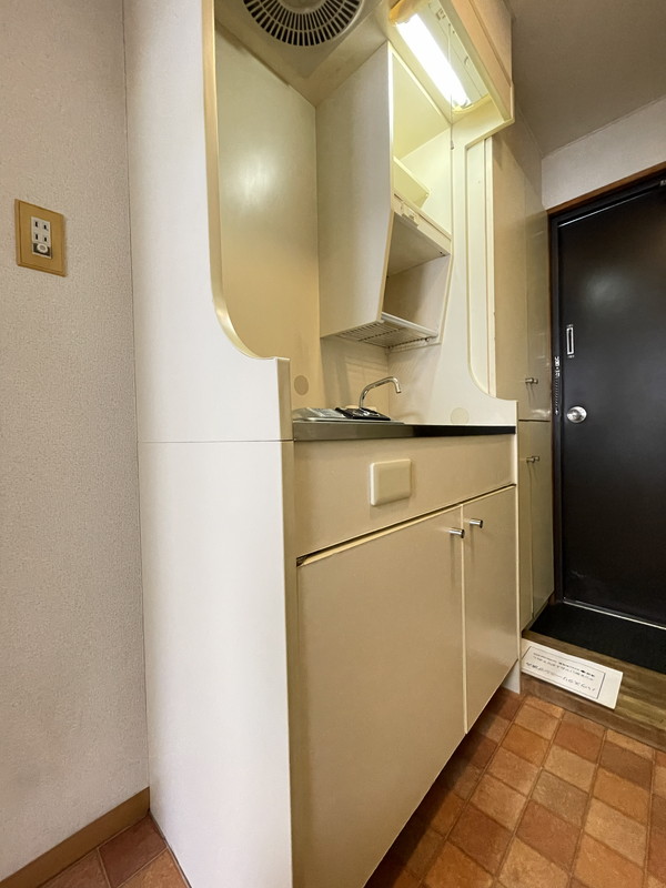 アサックスコーポ駒場(ASAX Corpo)405の室内5