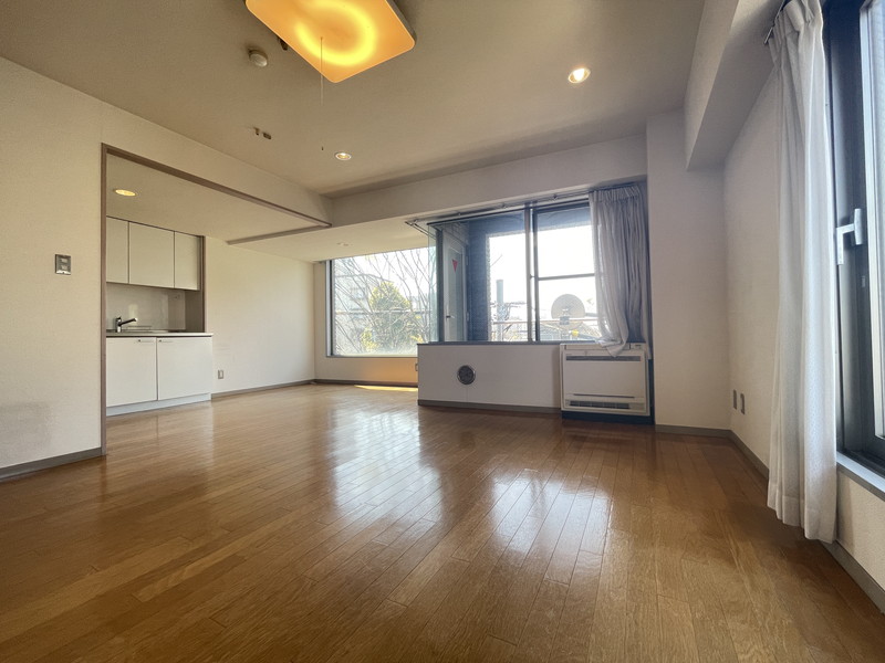 ベルヴィ野沢403の室内3