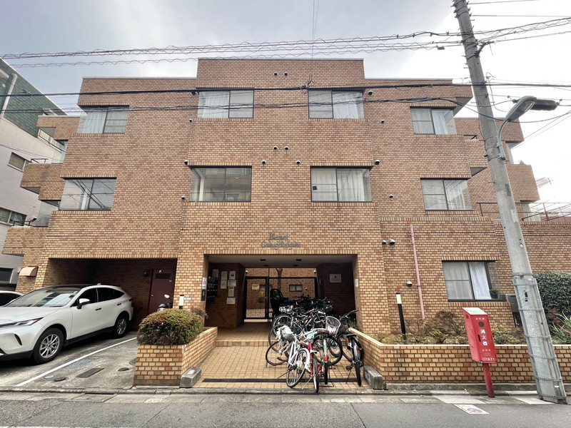 エレガン学芸大学202の外観