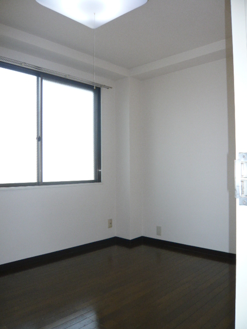 藤コーポ301の室内8