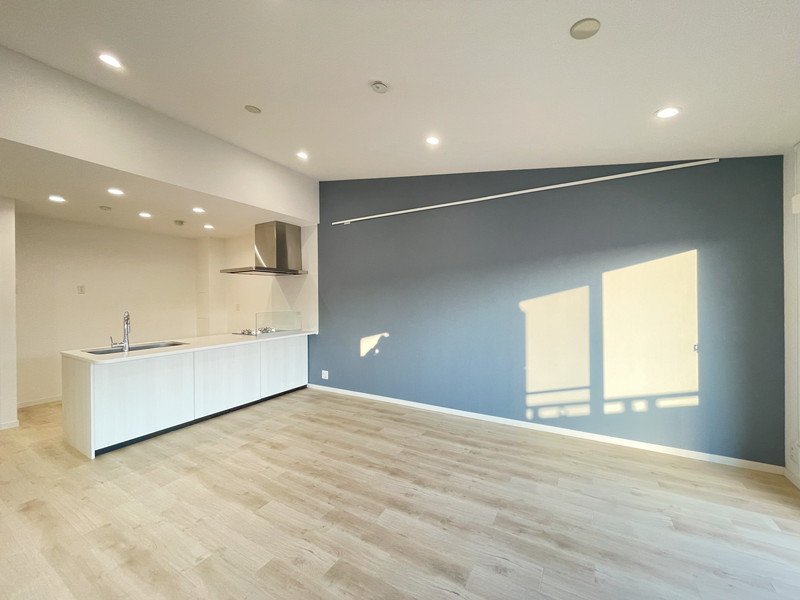 アソシエール世田谷弦巻302の室内1