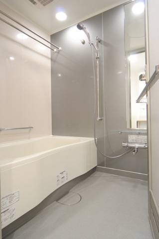 レジディア三軒茶屋1202の室内5