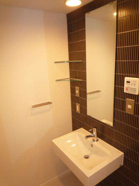 コートヒルズ広尾南804の室内10