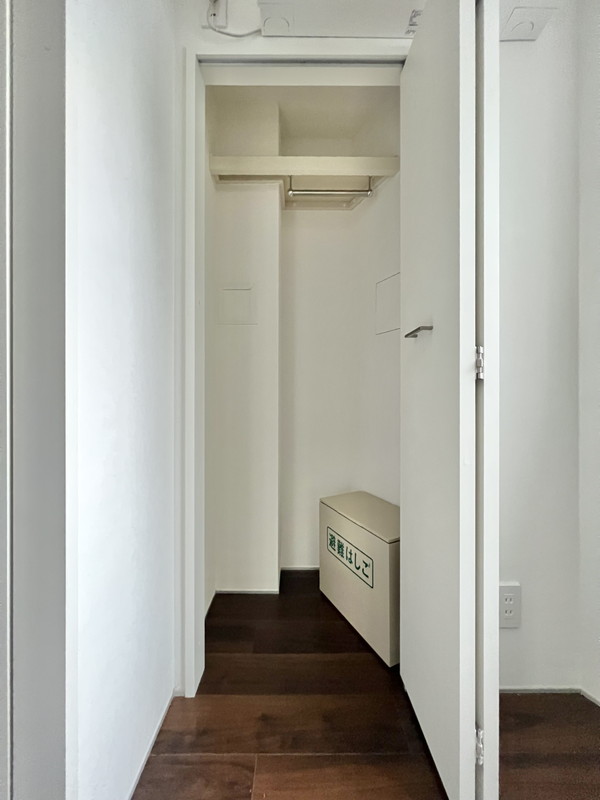 CREAL三軒茶屋（クリアル三軒茶屋）401の室内3