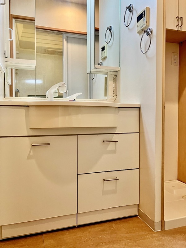 恵比寿戸建1Fの室内6