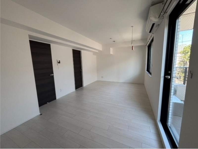 THE CLASS Grand Residence（ザ クラス グランド レジデンス）205の室内2
