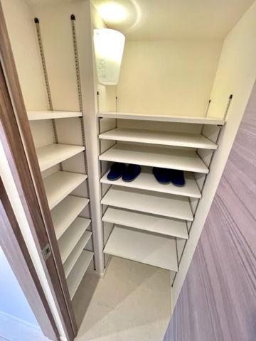 クレヴィアリグゼ世田谷松陰神社前402の室内11