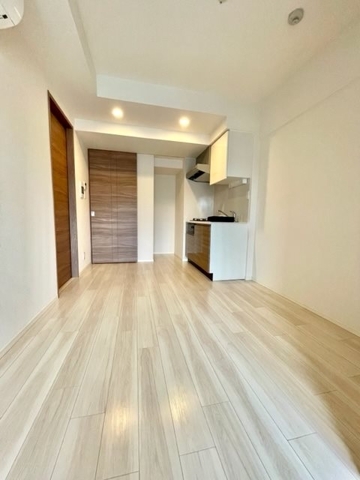 クレヴィアリグゼ世田谷松陰神社前402の室内3