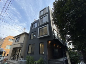 trias228(トリアス228)101の外観