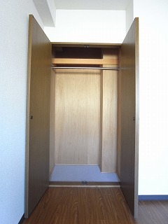 フォレストスズキ101の室内17