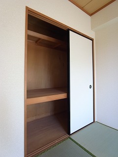 フォレストスズキ101の室内13