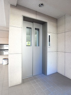 フォレストスズキ101の室内9