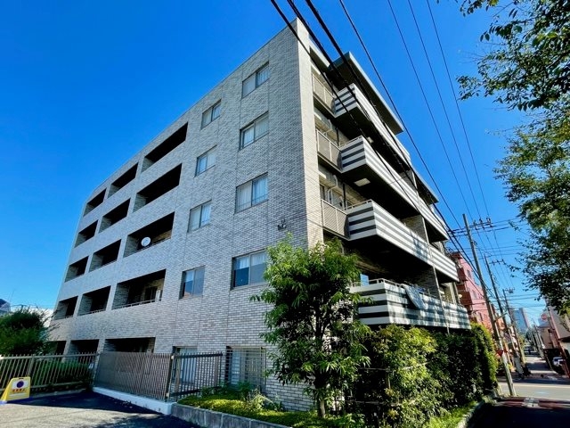 レジディア世田谷弦巻0406の外観