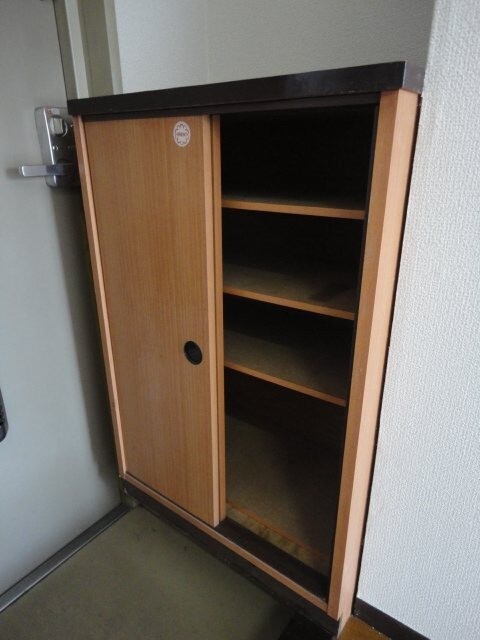 鷹番１丁目マンション（物件名非掲載）302の室内9
