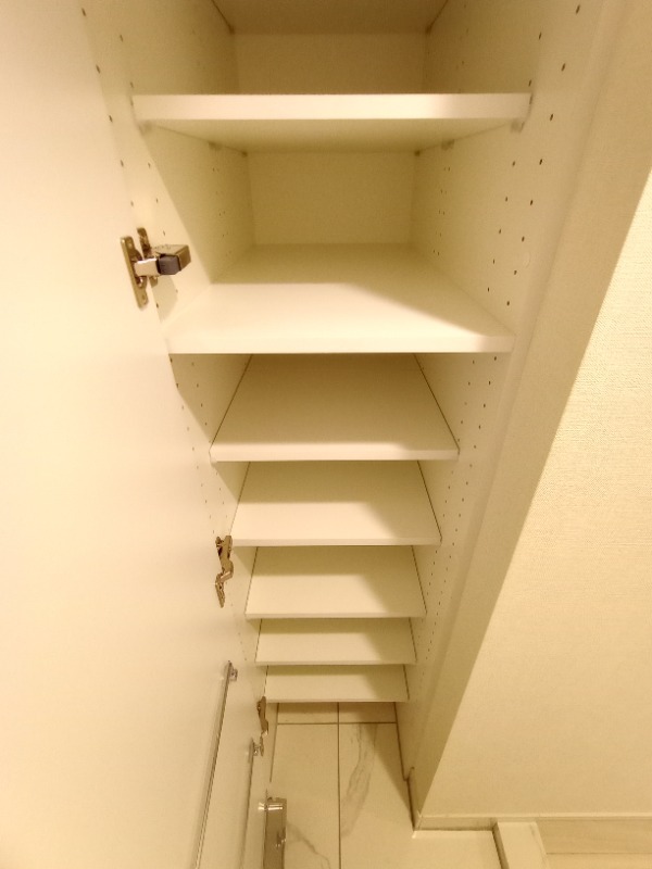 クレイシアIDZ祐天寺502の室内11