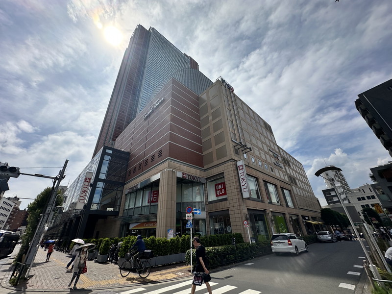 ヒューゲルハイム三軒茶屋302の室内2