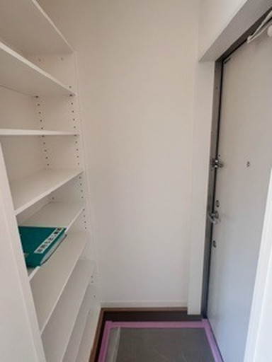 ヒューゲルハイム三軒茶屋302の室内9