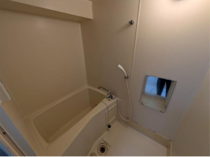 中央町2丁目マンション（物件名非掲載）302の室内4
