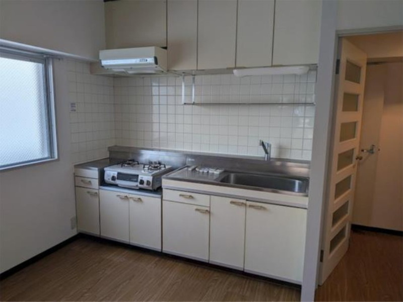 中央町2丁目マンション（物件名非掲載）302の室内2