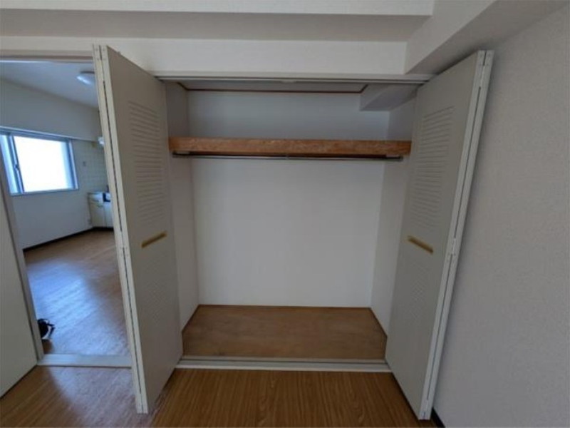 中央町2丁目マンション（物件名非掲載）302の室内6