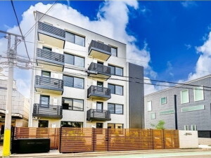 ウェルスクエア用賀104の外観