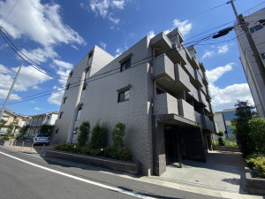 ルーブル三軒茶屋伍番館101の外観