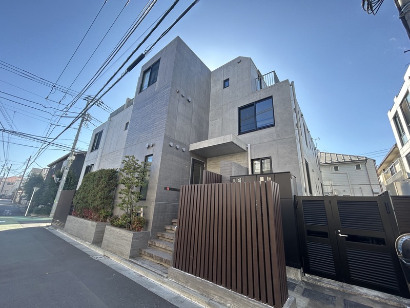 ミレドゥーエ下北沢Ⅰ303の外観