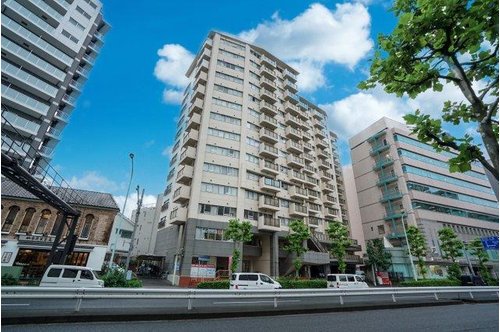 日生住宅目黒マンション8階の外観