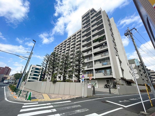 柿の木坂パレス2階の外観