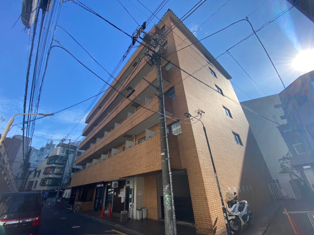 パラシオン渋谷407の外観