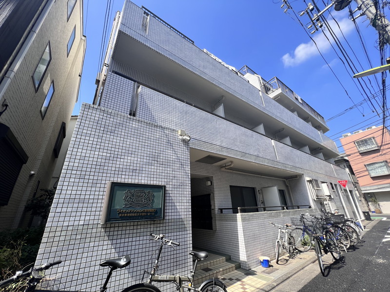 ライオンズマンション三軒茶屋第74階の室内1