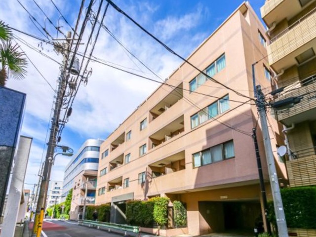 Lupinas Meguro Higashiyama（ルピナス目黒東山）5階の室内1