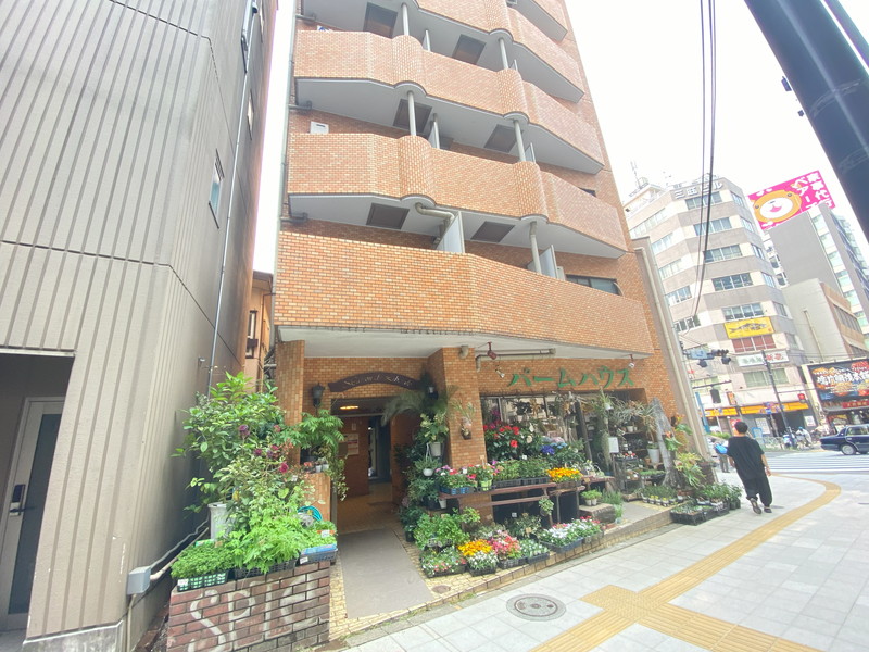 メゾン・ド・リベラル4階の外観